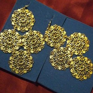 Filigree chandelier earrings.